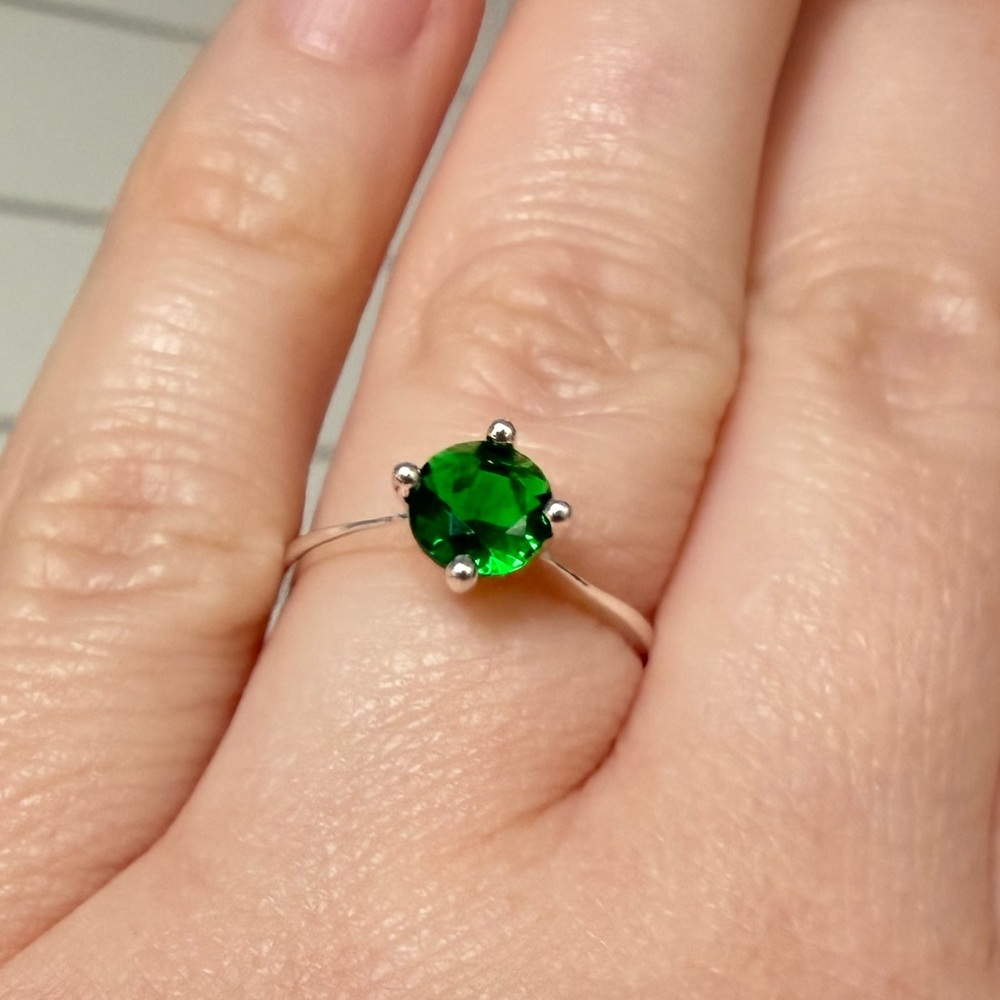 925 Solitaire Ring - Picture 9 of 9